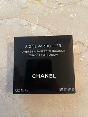 CHANEL Signe Particulier Quadra Eyeshadow - Black